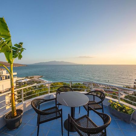 Hotel Sea Breeze Саранда Екстер'єр фото